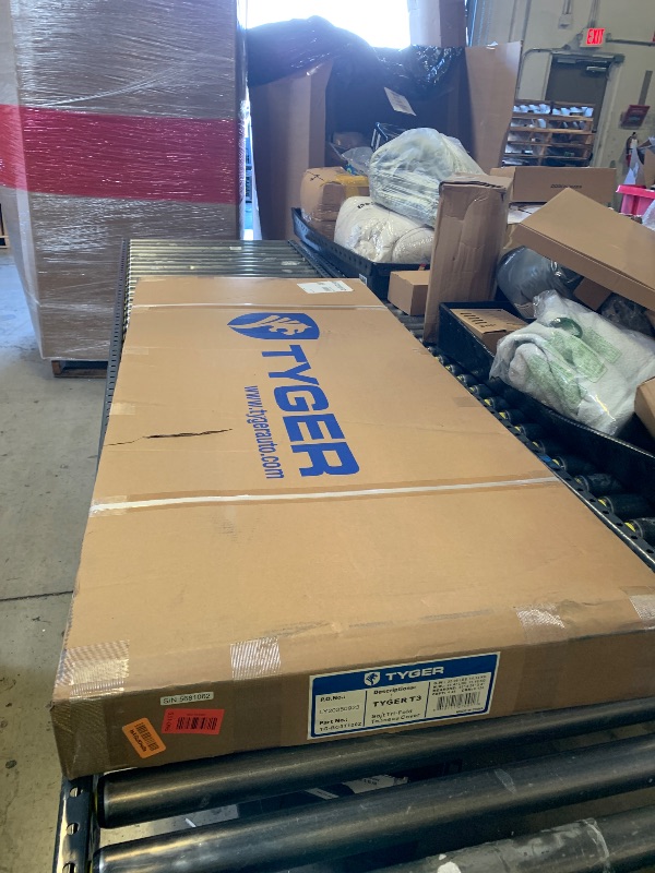 Photo 1 of Tyger Auto T3 Soft Tri-fold Truck Bed Tonneau Cover Compatible with 2024-2026 Toyota Tacoma (Only Fits Models with Factory Deck Rail System) | 6' (74") Bed | TG-BC3T1202