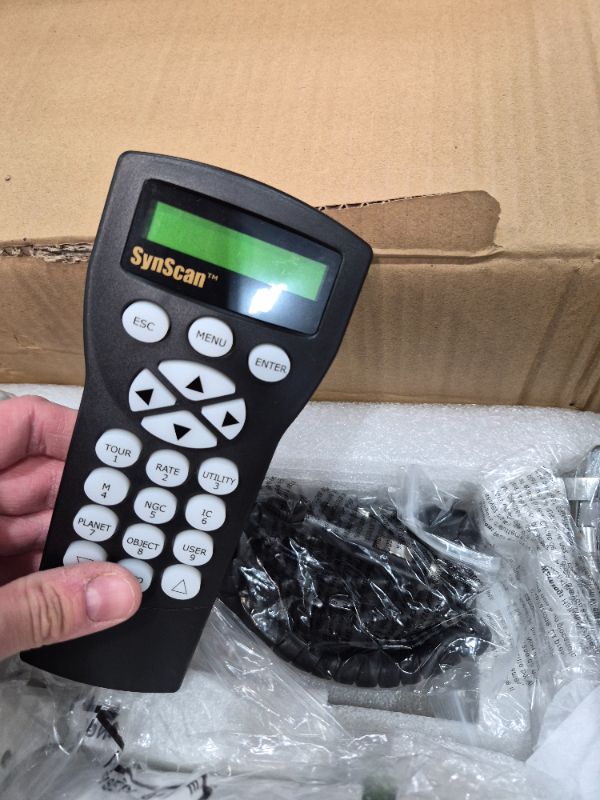 Photo 1 of **************MISSING PARTS***************
Sky-Watcher HEQ5 – Fully Computerized GoTo German Equatorial Telescope Mount – Motorized Astrophotography Mount with 42,000 Object Database,White