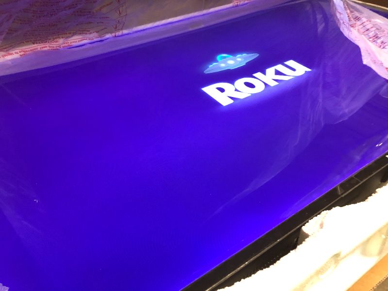 Photo 1 of Roku Smart TV 2025 – 55-Inch Select Series, 4K HDR TV – Roku TV with Enhanced Voice Remote – Flat Screen LED Television with Wi-Fi for Streaming Live Local News, Sports, Family Entertainment