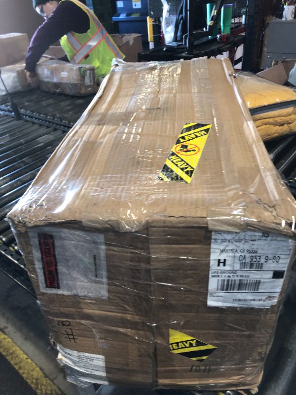 Photo 1 of Schumacher Electric DSR ProSeries 6V / 12V / 24V Automatic Battery Charger & Engine Starter - 330A Heavy Duty Engine Starter - Truck, SUV & Boat Compatible - Fully Automatic - DSR124