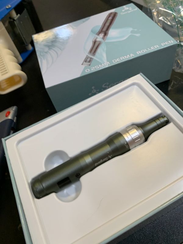 Photo 1 of 0.25mm Derma Roller Pen