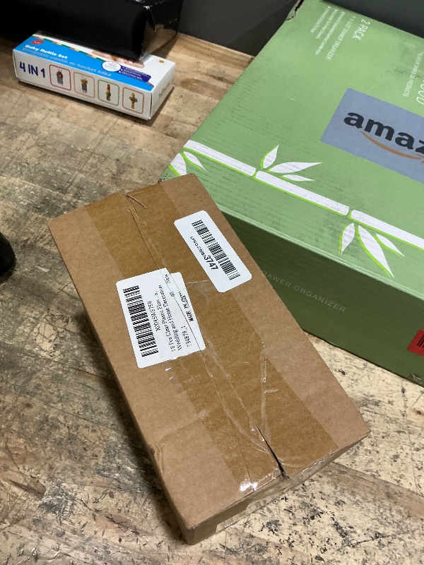 Photo 1 of 16 Pcs Clear Plastic Flower Frog, 2.75 Inch Floral Arrangement Pin Holder with Suction Cups for Vase, Ikebana, Wedding and Home Decoration