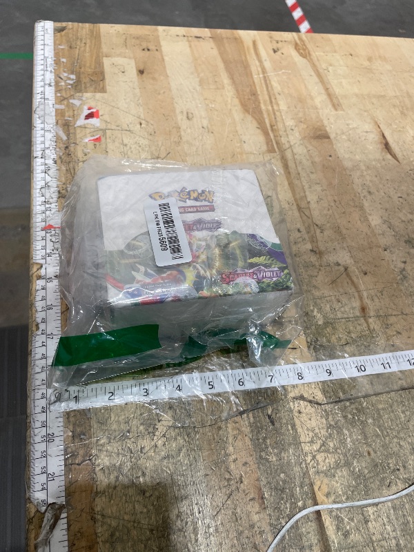 Photo 1 of **FACTORY SEALED** Pokémon TCG: Scarlet & Violet Booster Display Box (36 Packs)