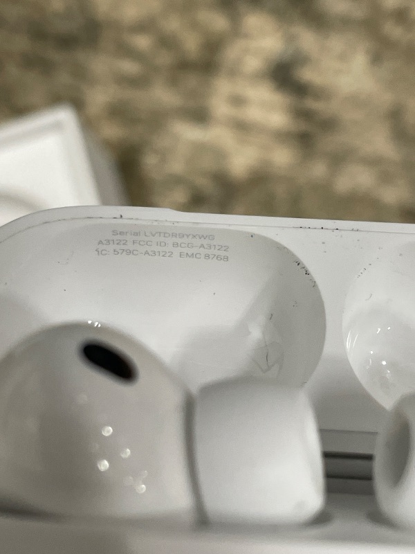 Photo 1 of ** FOR PARTS ONLY **
Apple AirPods Pro 3 Wireless Earbuds, Active Noise Cancellation, Live Translation, Heart Rate Sensing, Hearing Aid Feature, Bluetooth Headphones, Spatial Audio, High-Fidelity Sound, USB-C Charging