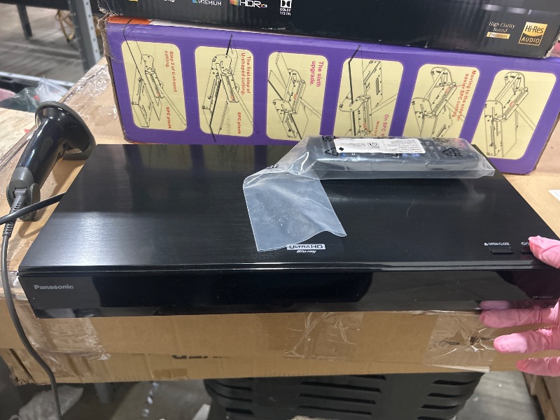 Photo 1 of ***********NON-FUNCTIONAL, FOR PARTS ONLY*************
Panasonic Streaming Blu Ray DVD Player, 4K Blu Ray Player with Dolby Vision and HDR10+ Ultra HD Premium Video Playback, Hi-Res Audio, Voice Assist - DP-UB820-K (Black)