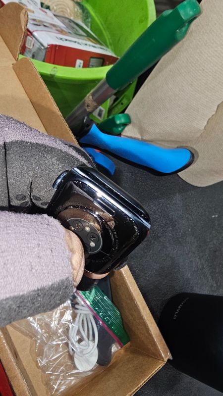Photo 1 of ***Unable to log in, the previous owner never erased there email***Apple Watch Series 7 [GPS 41mm] Smart Watch w/Midnight Aluminum Case with Midnight Sport Band. Fitness Tracker, Blood Oxygen & ECG Apps, Always-On Retina Display, Water Resistant