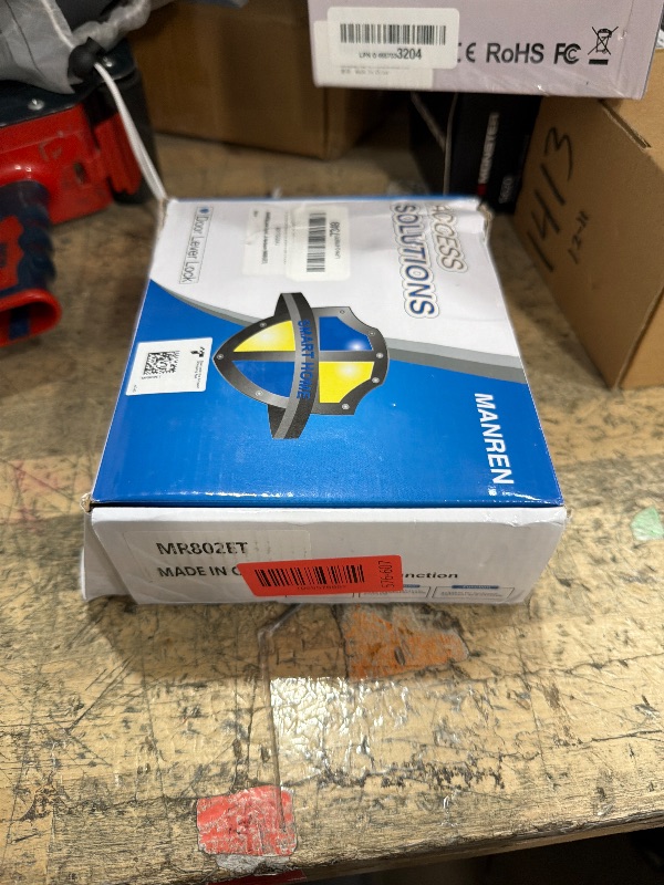 Photo 1 of 1 Pack of MANREN Lever Keyed Entry Door Lever Handle Lock, Universal Door Knob Hardware,Nickel Brushed Color (MR802ET)