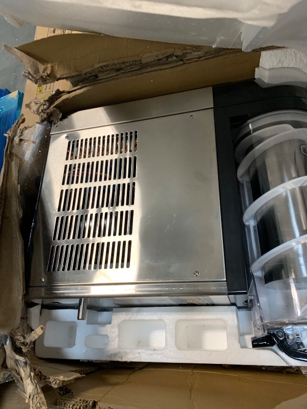 Photo 1 of ***DOES NOT COOL*** VEVOR Slushie Machine, 15L Single Tank Commercial Margarita Machine, 60 Cups Stainless Steel Margarita Smoothie Frozen Drink Machine, Slushy Machine for Home Party Restaurants Cafe Bars