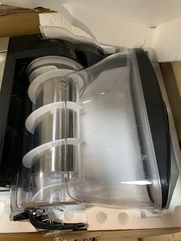 Photo 1 of ***DOES NOT COOL*** VEVOR Slushie Machine, 15L Single Tank Commercial Margarita Machine, 60 Cups Stainless Steel Margarita Smoothie Frozen Drink Machine, Slushy Machine for Home Party Restaurants Cafe Bars
