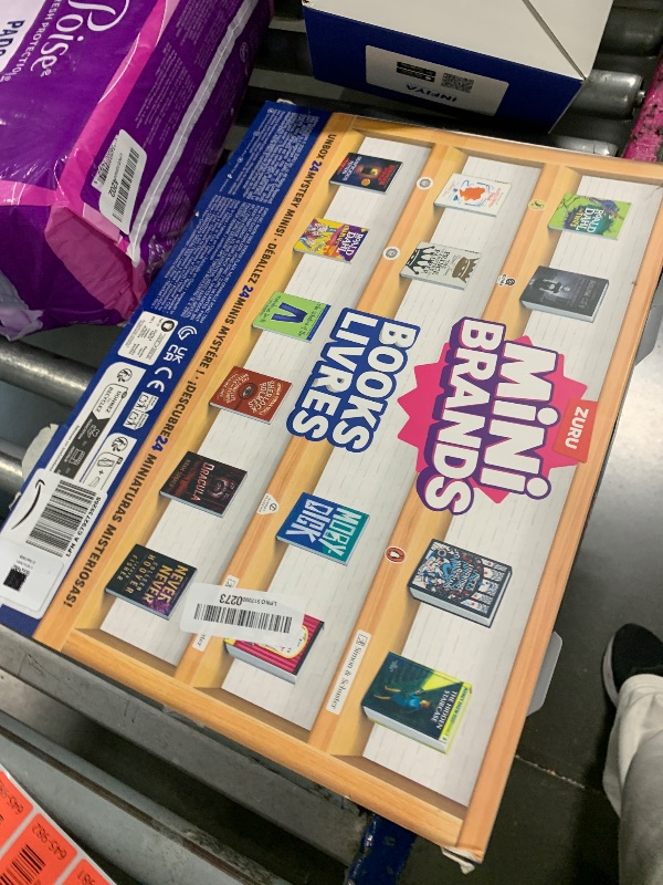 Photo 1 of *MINOR DAMAGE*
Mini Brands Books Advent Calendar by ZURU, Collectible Seasonal Toys for Girls, Boys, and Collectors