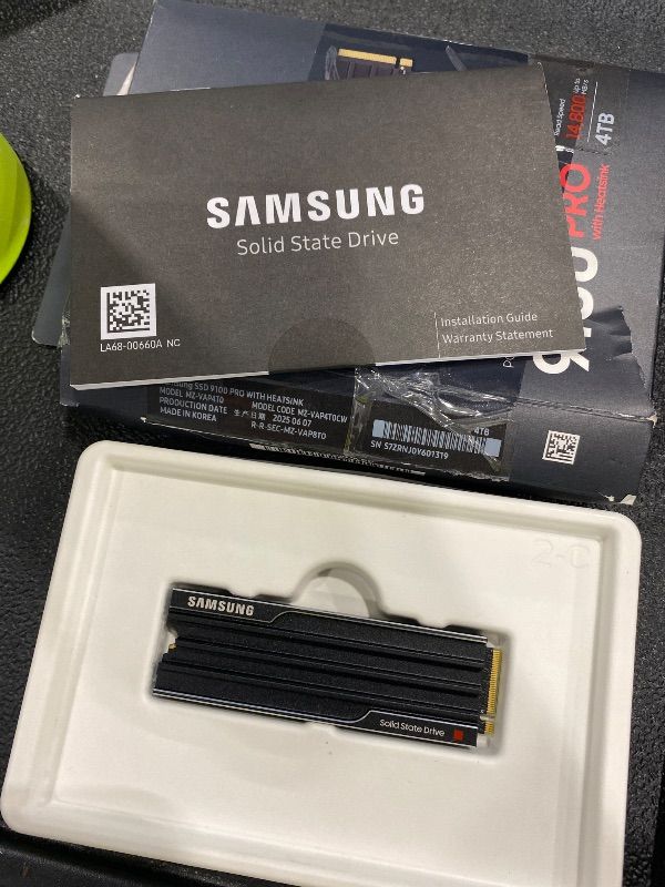 Photo 1 of *UNTESTED*
Samsung SSD 9100 PRO with Heatsink 4TB, PCIe 5.0x4 M.2 2280, Seq. Read Speeds Up to 14,800/13,400 MB/s, Best for AI Computing, Gaming, and Heavy Duty Workstations (MZ-VAP4T0CW)