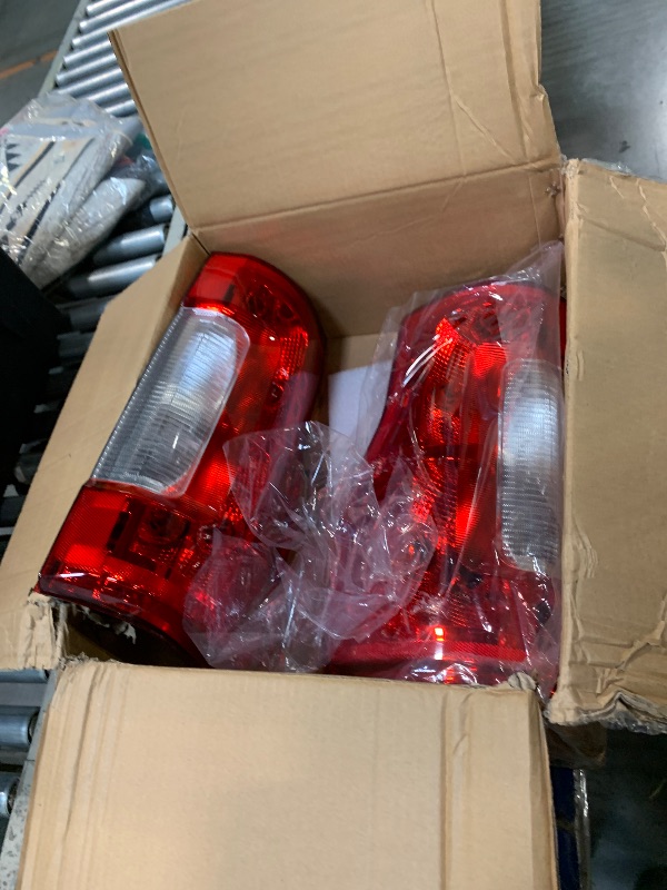 Photo 1 of ***SIMILAR ITEM***Tektend Tail Light Assembly Compatible with 2017 2018 2019 Ford F-250 F-350 Super Duty Tail Lights Rear Brake Lamps Replacement Taillights without Bulbs and Wiring Harness, Passenger and Driver Side
