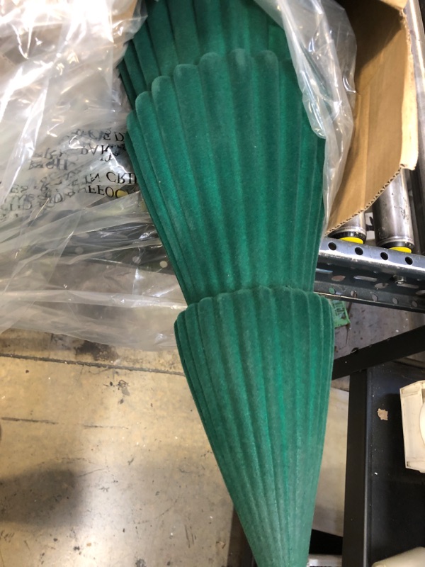 Photo 1 of 1 pc Green Velvet Christmas Tree