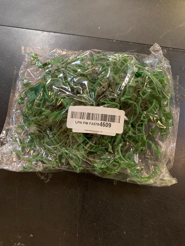 Photo 1 of 100pcs Secured Plant Clips,Plastic Trellis Garden Support Clips for Climbing, Outdoor Clips for Support Grape Tomato Vine Vegetables Plants,Reusable Clips to Grow Upright Makes Plants Healthier