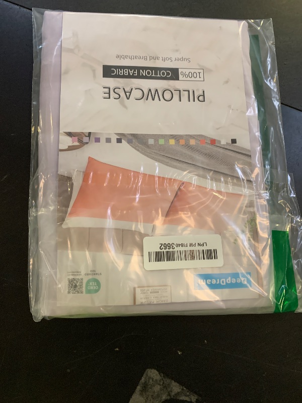 Photo 1 of 100% Cotton Standard Pillowcases Set of 2, Deep Dream 600 Thread Count Pillow Cases, 20x26 Inches, Super Soft and Breathable Envelope Closure (Lavender)