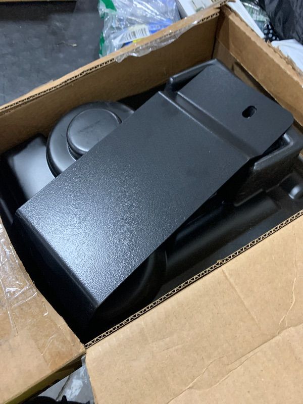 Photo 1 of Missing everything besides skid plate and lift blocks----------------------------------------------------------------------------------------------------------------------------------Rough Country 3.5" Lift Kit with N3 Loaded Struts/N3 Rear Shocks for Che