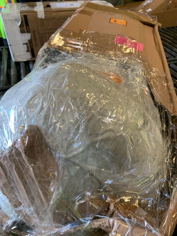 Photo 1 of Zinus 14 Inch King Green Tea Memory Foam Mattress, Fiberglass Free, Medium Firm Feel, Zoned Pressure Relief, Certified Safe Foams & Fabric, Mattress in A Box