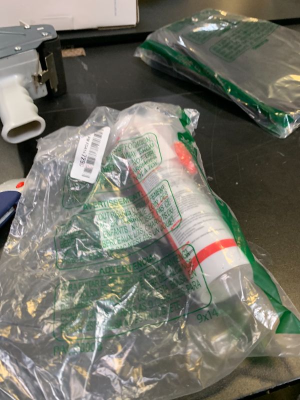 Photo 1 of 1 Pack Aquarium Silicone Clear Sealant, High Elasticity, Safe for Fish,Fast Curing Waterproof Aquarium Safe Silicone,10 Fl Oz Non-Toxic Fish Tank Safe Sealant,Strong Adhesion