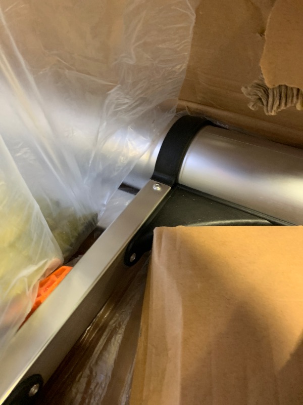 Photo 4 of JADDUO Telescoping Ladder