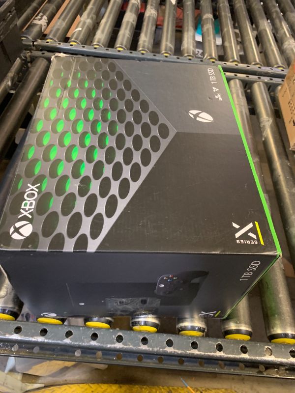 Photo 1 of *INCOMPLETE** Xbox Series X - Gaming Console - 1TB SSD - Includes Wireless Controller - 4K Gaming - 120FPS - Carbon Black