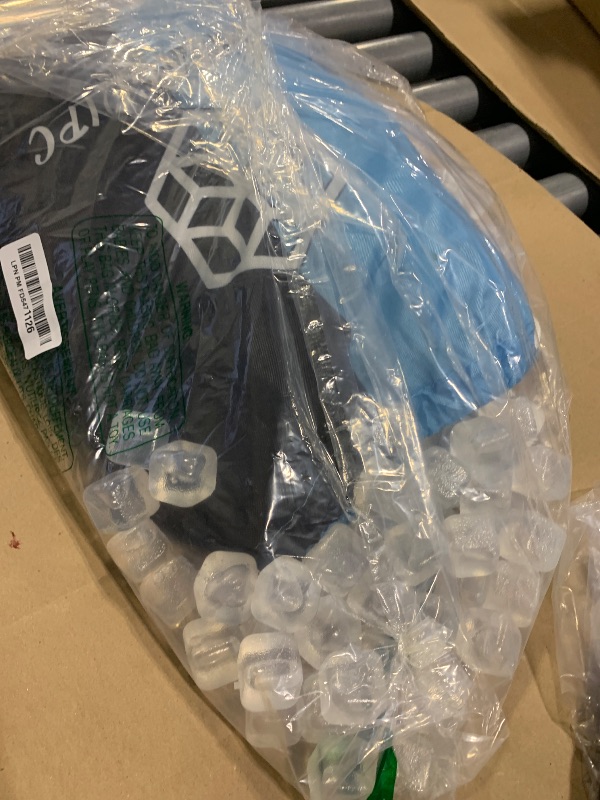 Photo 1 of White Reusable Ice Cubes Without Diluting for Drinks Permanent Ice Cube Frozen BPA Free for Bars Party Ice Bath Camping Fishing Refreezable Ice Instant Ice Packs for Injuries