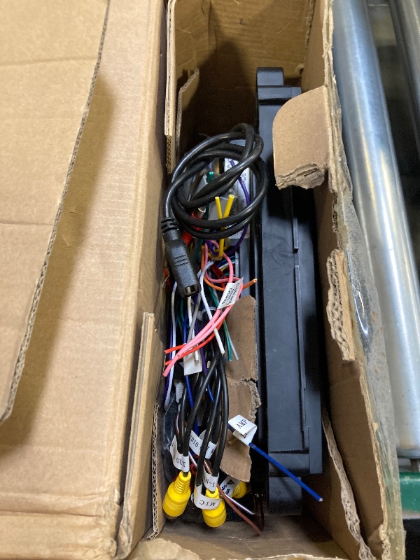 Photo 1 of Android 14 Double Din Car Stereo Radio for 1999-2004 Ford F250 F350 Super Duty 10.1" Touch Screen Head Unit Car Stereo with Wireless Carplay Android Auto GPS Bluetooth WiFi FM SWC Backup Camera,2+32G