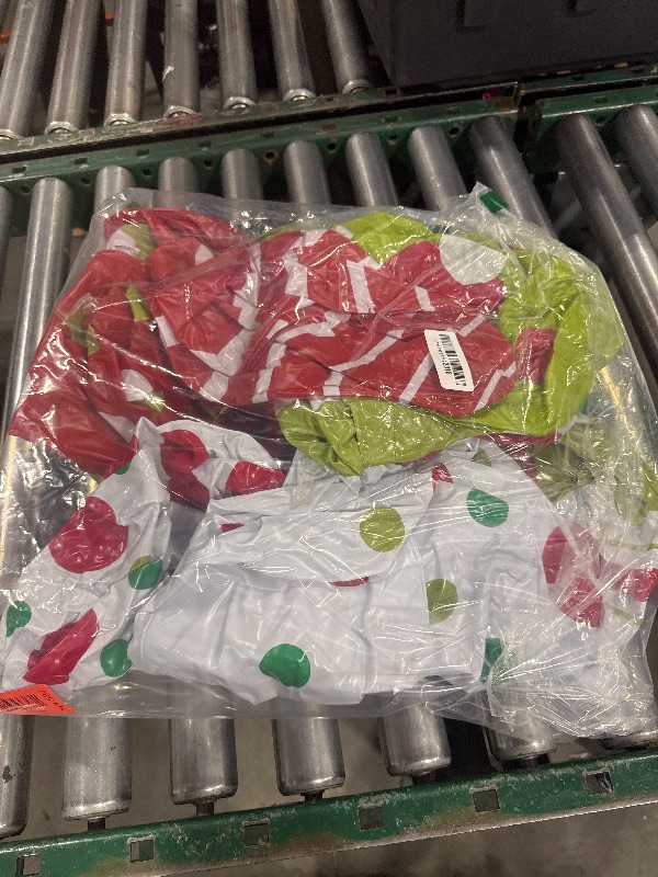 Photo 1 of 12 Pcs 24/16 Inch Giant PVC Christmas Inflatable Ball Outdoor Blow up Xmas Inflatables Ornaments Giant PVC Christmas Ornaments for Tree Yards Lawns Porch Garden Front Doors Holiday Decor(24,16 Inch)