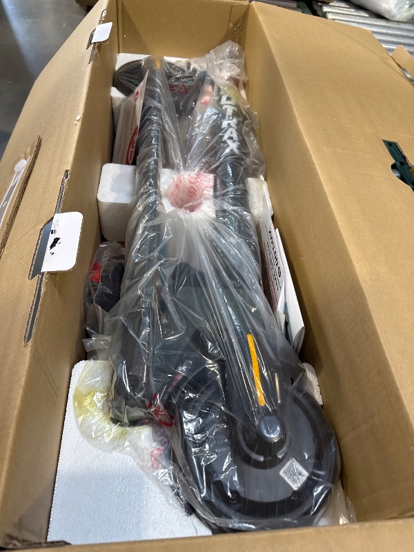 Photo 1 of **SELLING FOR PARTS**GOTRAX G2Plus Foldable Electric Scooter for Adult Teens Age of 8+ with 6 Tires 200W 12mph Gray
SELLING FOR PARTS DOES NOT WORK