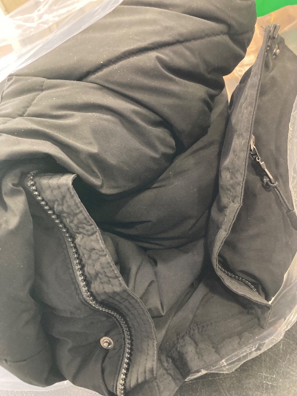 Photo 1 of Amazon Essentials Men's Mid-Length Hooded Puffer Coat (Available in Big & Tall), Black, 4X-Large Big Tall