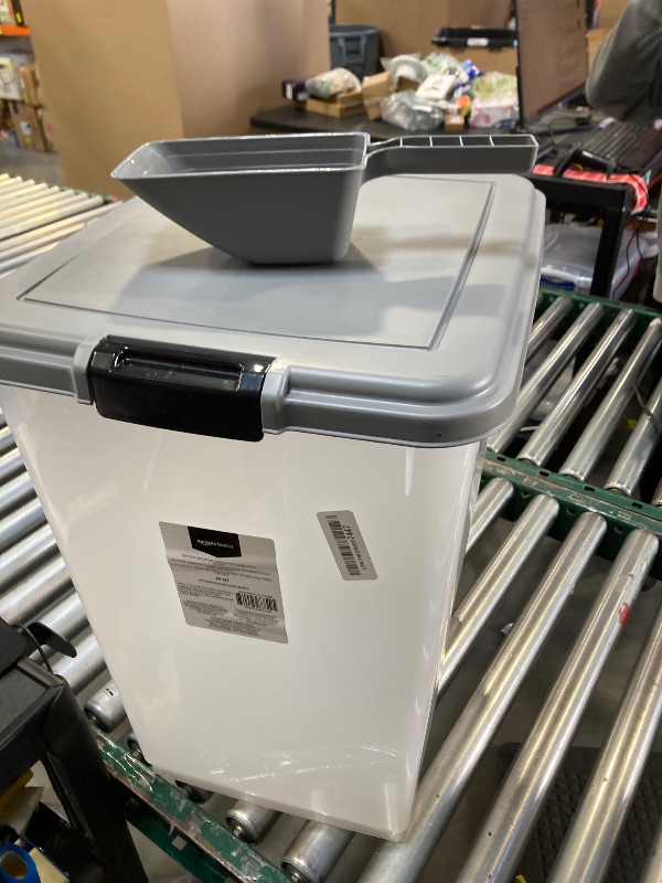 Photo 1 of Amazon Basics Airtight Dog Food Storage Container with Scoop  - missing wheels