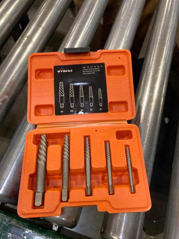 Photo 1 of 5Pcs Screw Extractor Set Spiral Flute Bolt Extractor Set Cr-MO Easy Out Bolt Extractor Set for Removing Stripped Screws and Broken Bolts