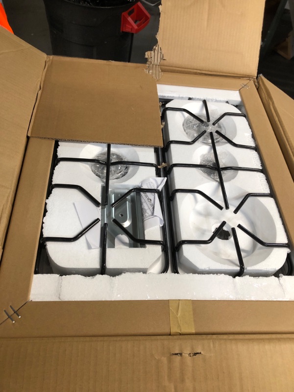 Photo 1 of MINOR DENTS****** MINOR DAMAGE******* UNTESTED*****
Avanti Gas Range Oven, Compact Freestanding Design, 4 Sealed Burners with Electronic Ignition, 2.1 Cu.Ft. Capacity Features Storage Drawer Broiler and Accessories, 20-Inch, Black