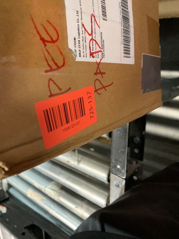 Photo 1 of Amazon Basics Leakproof Dog and Puppy Pee Pads with 5-Layer Quick-Dry Surface for Potty Training, Standard Absorbency, Giant, 27.5 x 44Inch, Pack of 40, Blue & White