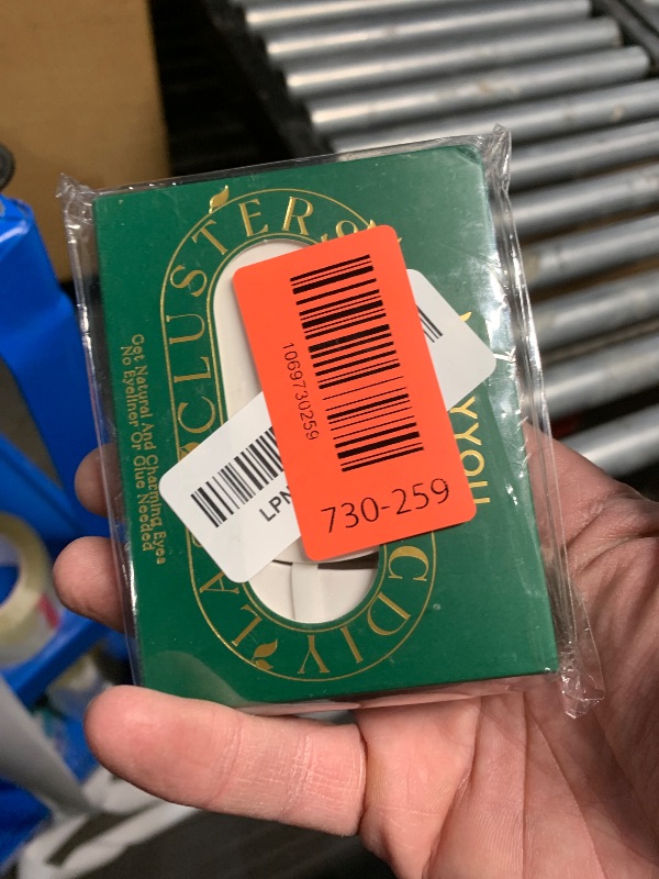 Photo 1 of ***FACTORY SEALED***KEYYOU Daily Wear Reusable Magnetic Eyelashes 2 Pair with Applicator No Glue Needed 3D Natural Magnetic Lashes, Easy to Apply & Long Lasting for Daily Use & Events(A01+A01)