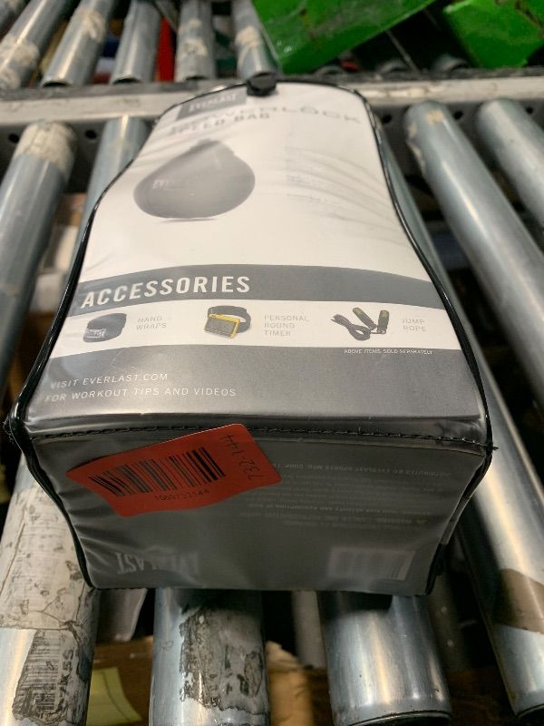 Photo 1 of (used item) Everlast Powerlock Leather Speed Bag