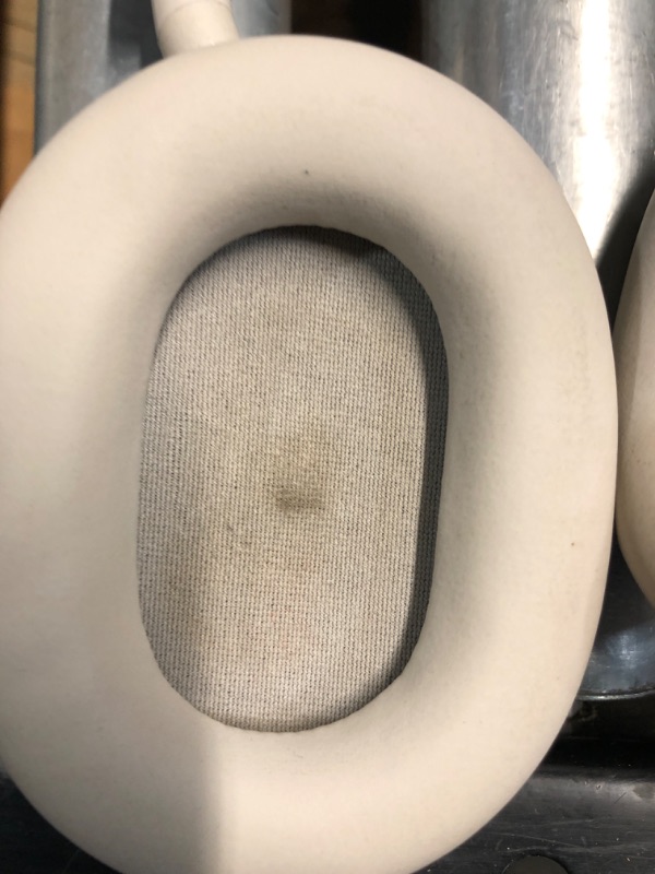 Photo 1 of *********PRODUCT DOES TURN ON********MAGAR DAMAGE*****Sony WH-1000XM5 Premium Noise Canceling Headphones, Auto NC Optimizer, 30-Hour Battery, Alexa Voice Control, Silver