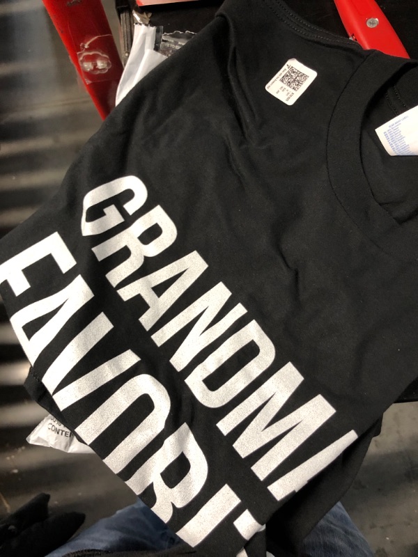 Photo 1 of @ SHIRTS Family Favorites Gifts & more Grandma's Favorite Unisex-Adults Black Vacation Letter Print T-Shirt L