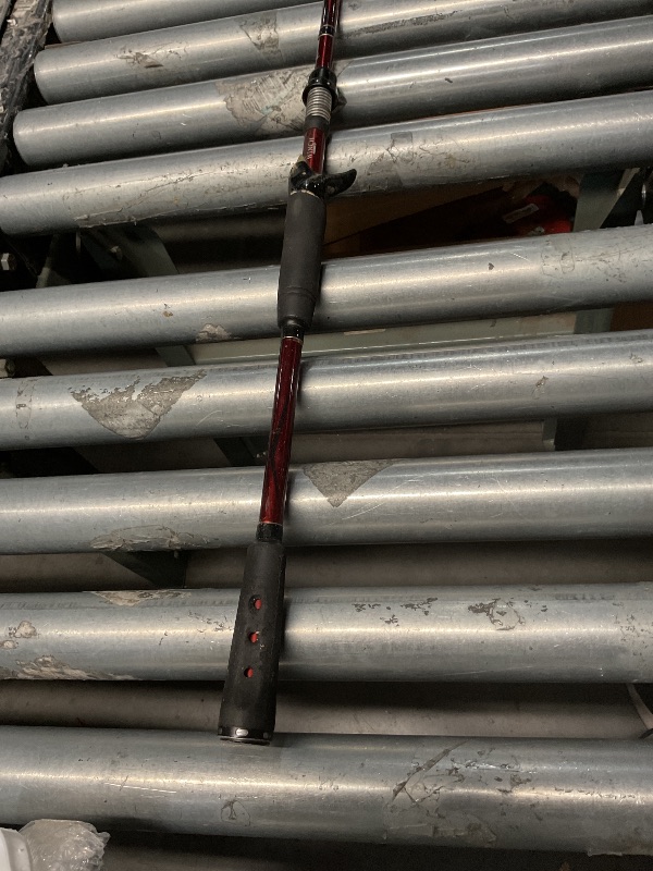 Photo 1 of * end of pole damaged* Phenix Rods Titan Casting / 6?8? / 1 PC / 25-55 LB Braided LINE/PE LINE 1.5-4.0/150-350 G JIG Weight/Slow Pitch Taper Action/Fuji K Series SIC Guides/Fuji Reel SEAT/Custom EVA Handle