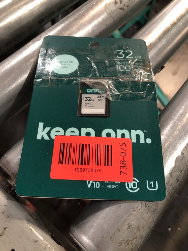 Photo 1 of ***STOCK PHOTO FOR REFERENCE ONLY***32GB SDHC Flash Memory Card (SDSDB-032G-B35)