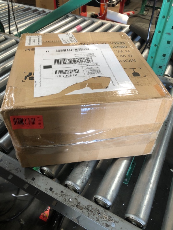 Photo 1 of ***PARTIAL SET - PRICE ADJUSTED***
**BIN IS CRACKED** Amazon Basics 8-Sheet Cross Cut Paper Shredder and Credit Card Shredder - Black