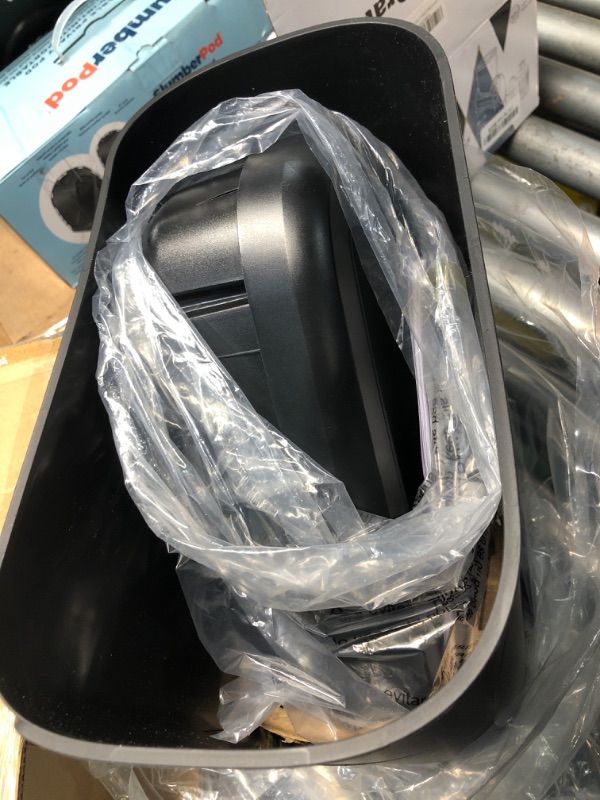 Photo 1 of ***PARTIAL SET - PRICE ADJUSTED***
**BIN IS CRACKED** Amazon Basics 8-Sheet Cross Cut Paper Shredder and Credit Card Shredder - Black