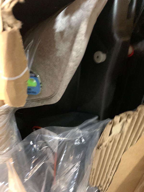 Photo 5 of Graco Extend2Fit 3-in-1 Convertible Baby Car Seat, Rear and Forward Facing, Adjustable Extension Panel for Extra Legroom, Ashten