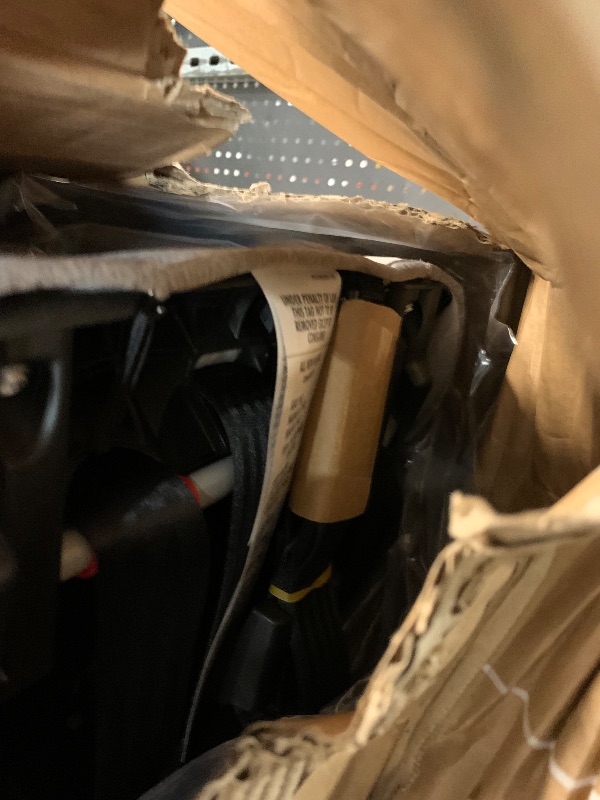 Photo 2 of Graco Extend2Fit 3-in-1 Convertible Baby Car Seat, Rear and Forward Facing, Adjustable Extension Panel for Extra Legroom, Ashten