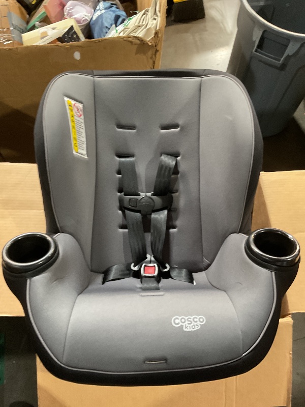 Photo 1 of (see all images) Cosco Onlook 2-in-1 Convertible Car Seat, Rear-Facing 5-40 pounds and Forward-Facing 22-40 pounds and up to 43 inches, Black Arrows