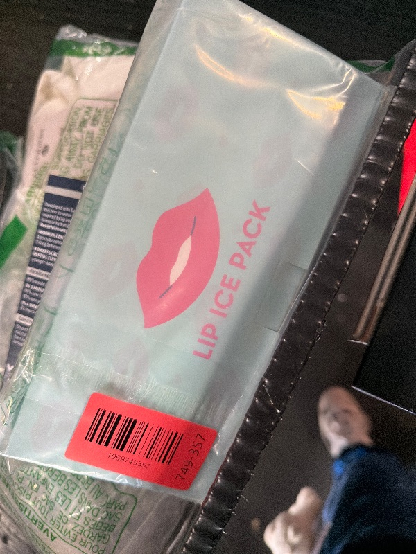 Photo 1 of (10 PCS) Lip Ice Pack ?Ice Compress After Lip ice Treatment, Reusable ice pad for Cosmetic, Lip Shape ice Pack to Relieve Pain and Relax Lips, Anti-Aging Lip Care ice Pack to Reduce Lip Swelling