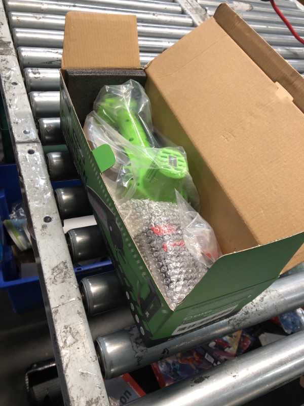 Photo 1 of (used) Saker Mini Chainsaw Cordless,6 Inch Chainsaw, Mini Electric Chainsaw Cordless Battery Powered,One-Hand Portable Chain Saw