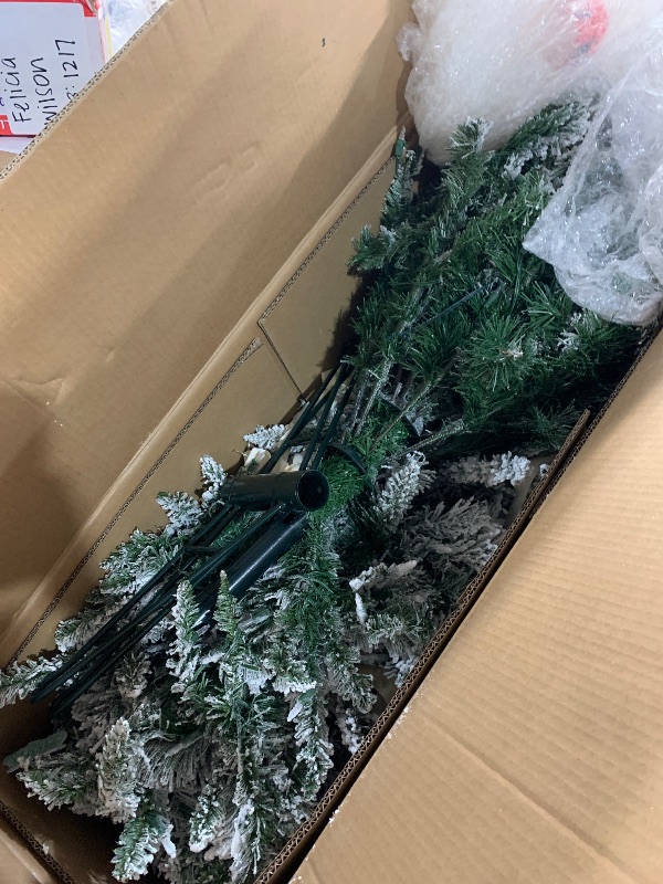 Photo 1 of (used)(see images) Fraser Hill Farm Flocked Christmas Tree