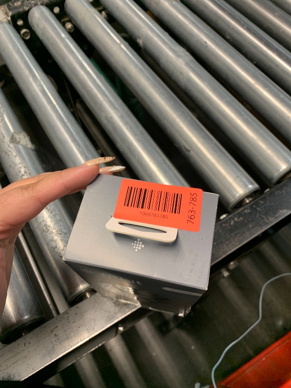 Photo 1 of ***(PARTS ONLY/ NON FUNCTIONAL)***Fitbit Versa 4 Fitness Smartwatch with Daily Readiness, GPS, 24/7 Heart Rate, 40+ Exercise Modes, Sleep Tracking and more, Waterfall Blue/Platinum, One Size (S & L Bands Included)