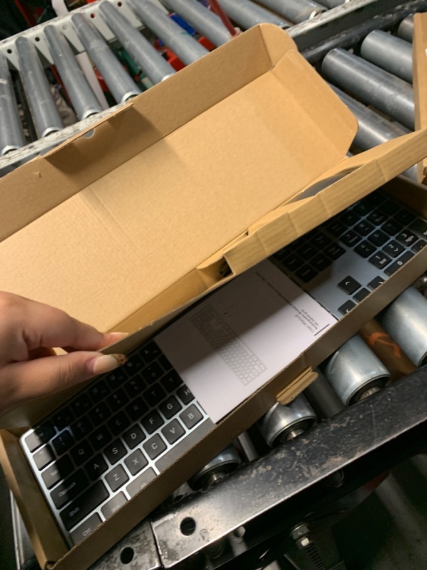 Photo 1 of ***(MINOR DAMAGE/ SEE NOTES FOR DETAILS)***TUXIFPKU Wireless Keyboard and Mouse Combo - Ultra Slim- 2.4GHz Wireless Connection-Adjustable 1600 DPI Compact Silent Full Size Keyboard and Mouse Set for PC, Laptop (Blue-Black)