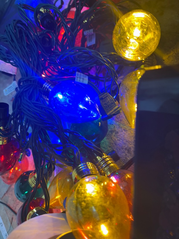 Photo 1 of **all strands turn on**
Brightown 4 Pack C9 Christmas Pathway Lights Outdoor, Total 69.6 Ft 40 C9 Pathway Lights, Waterproof Connectable Christmas Walkway Light for Yard Ground Sidewalk Driveway
